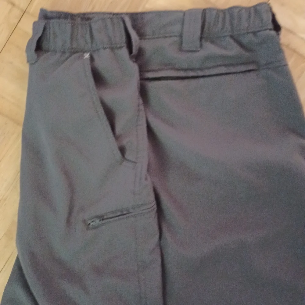 Wrangler dri fit shorts size 40 waist 100 percent polyester